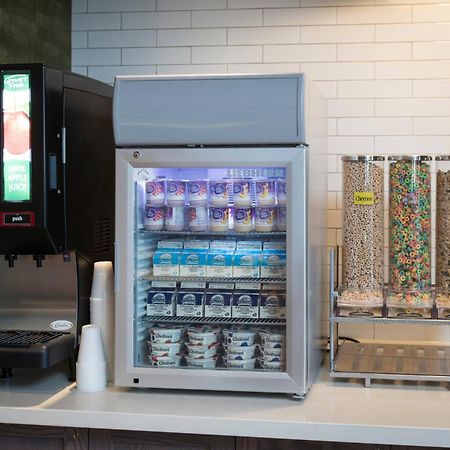 Fairfield Inn & Suites By Marriott Philadelphia Valley Forge/Great Valley Berwyn Екстериор снимка