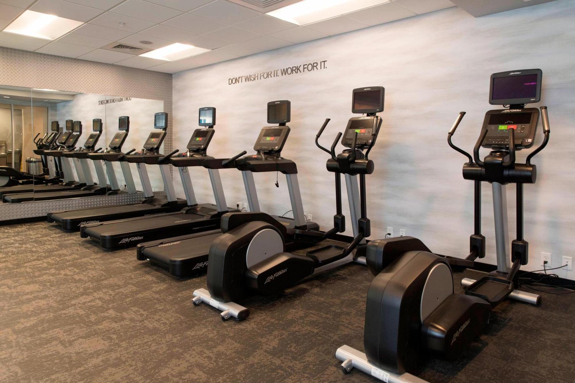 Fairfield Inn & Suites By Marriott Philadelphia Valley Forge/Great Valley Berwyn Екстериор снимка