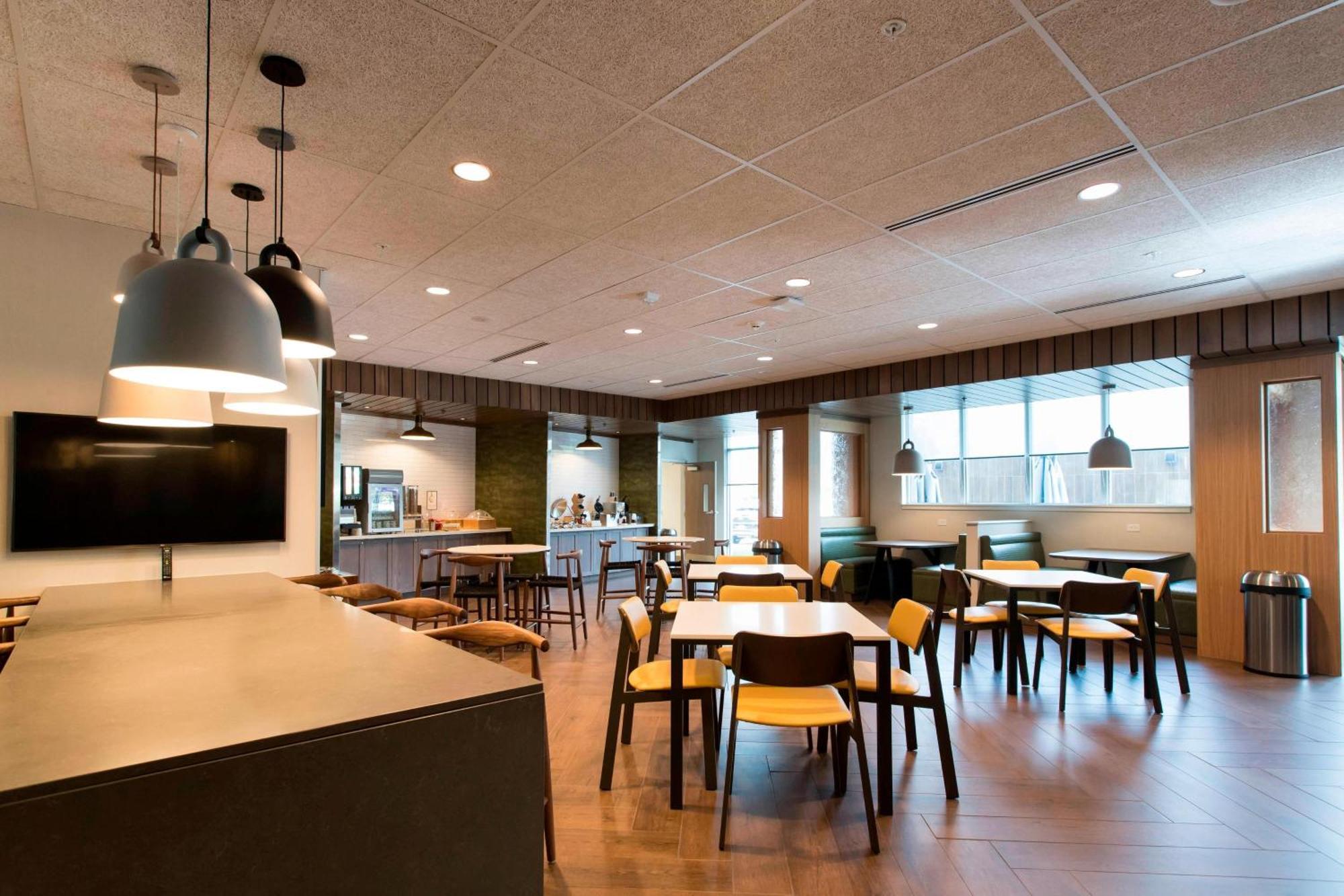 Fairfield Inn & Suites By Marriott Philadelphia Valley Forge/Great Valley Berwyn Екстериор снимка