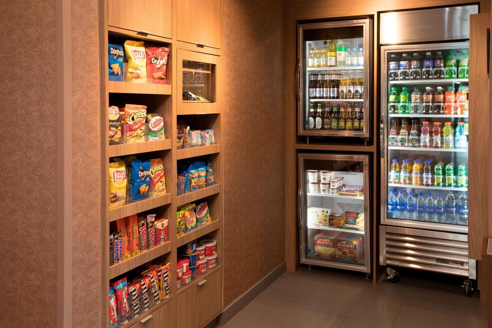 Fairfield Inn & Suites By Marriott Philadelphia Valley Forge/Great Valley Berwyn Екстериор снимка