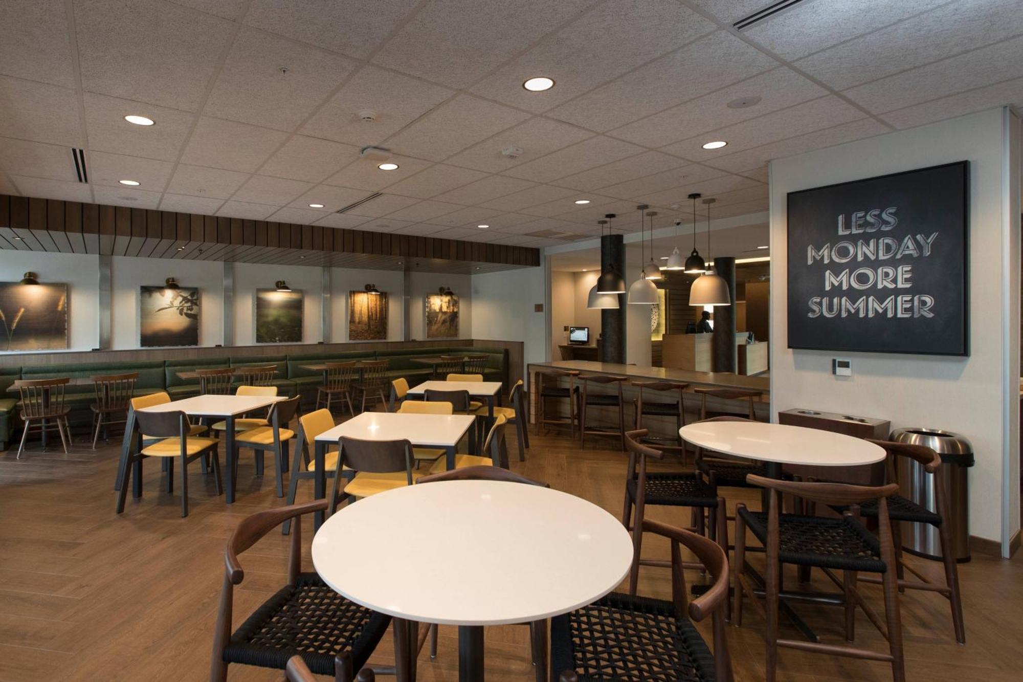 Fairfield Inn & Suites By Marriott Philadelphia Valley Forge/Great Valley Berwyn Екстериор снимка