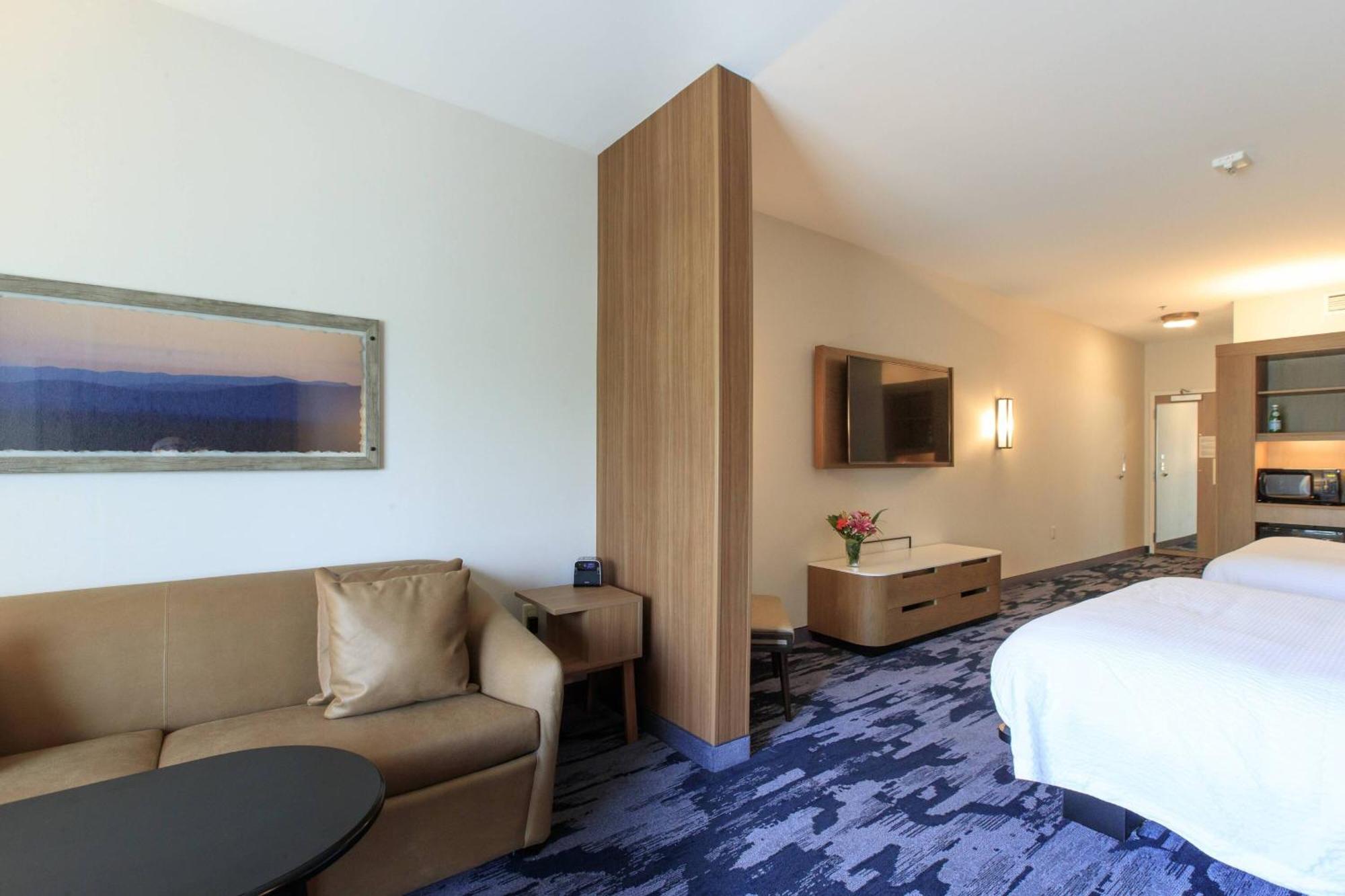 Fairfield Inn & Suites By Marriott Philadelphia Valley Forge/Great Valley Berwyn Екстериор снимка