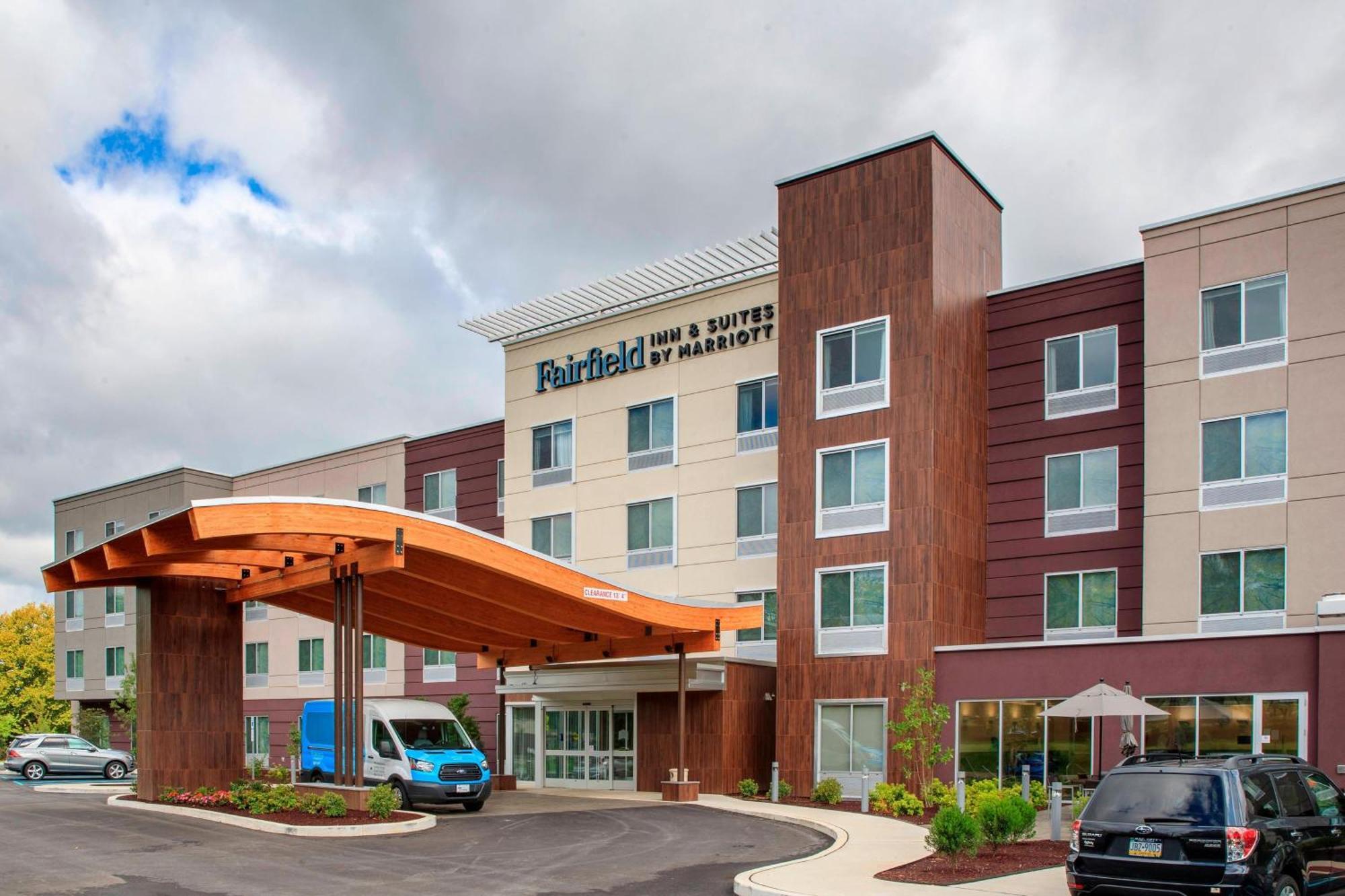 Fairfield Inn & Suites By Marriott Philadelphia Valley Forge/Great Valley Berwyn Екстериор снимка